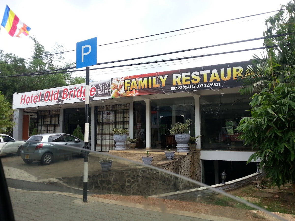 Old Bridge Restaurant And Bar